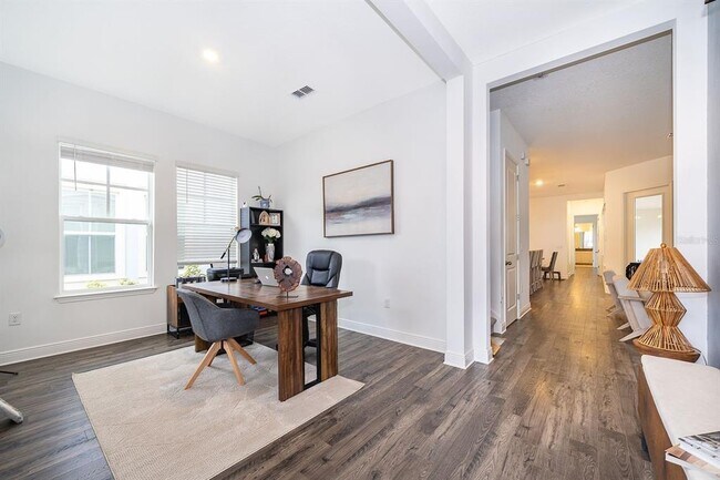 Photo - 9750 Neruda St