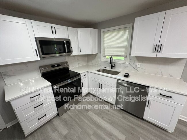 Photo - 11636 W 68th Terrace
