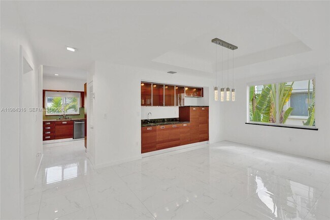 Photo - 10065 Bay Harbor Terrace