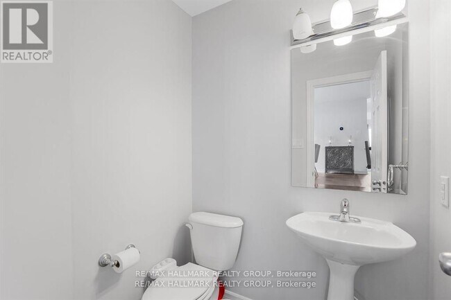 Photo - 100 Lerta Way