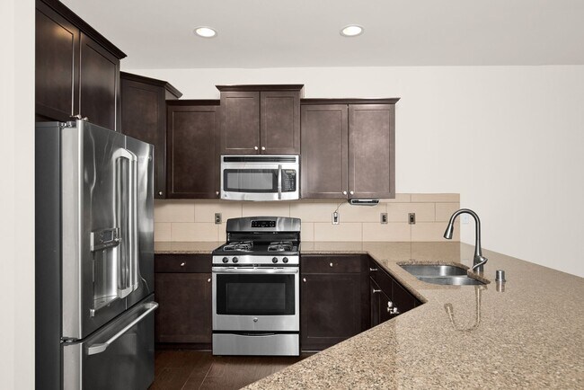 Photo - 4 Bedroom Lynnwood - Gorgeous Home