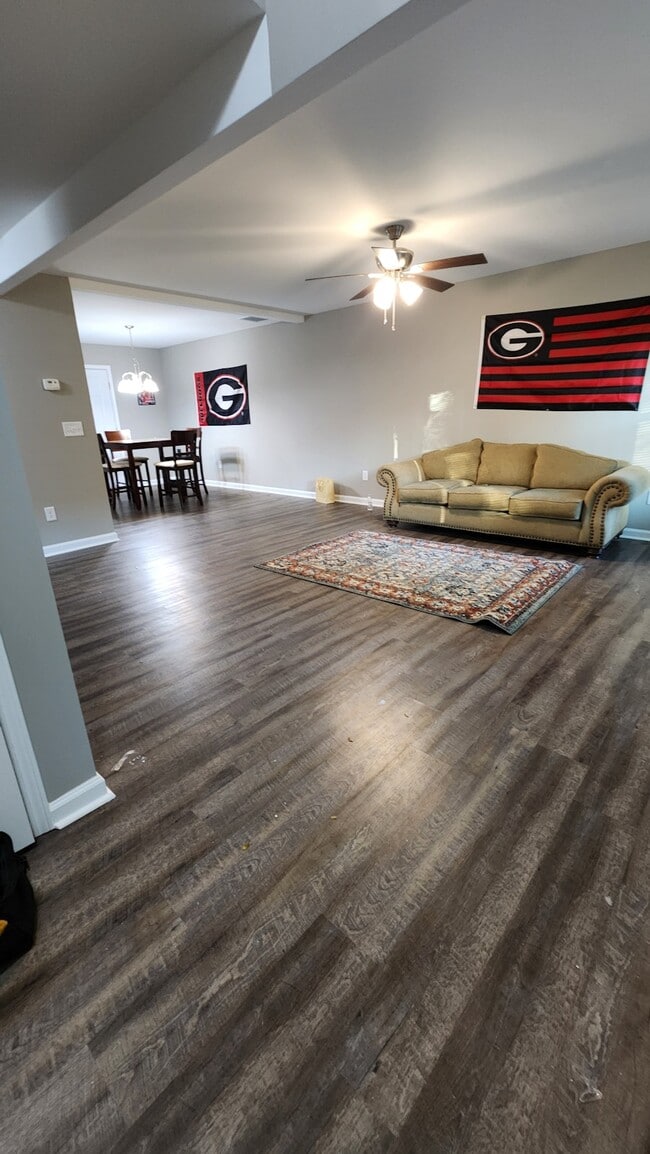362 Washington Dr