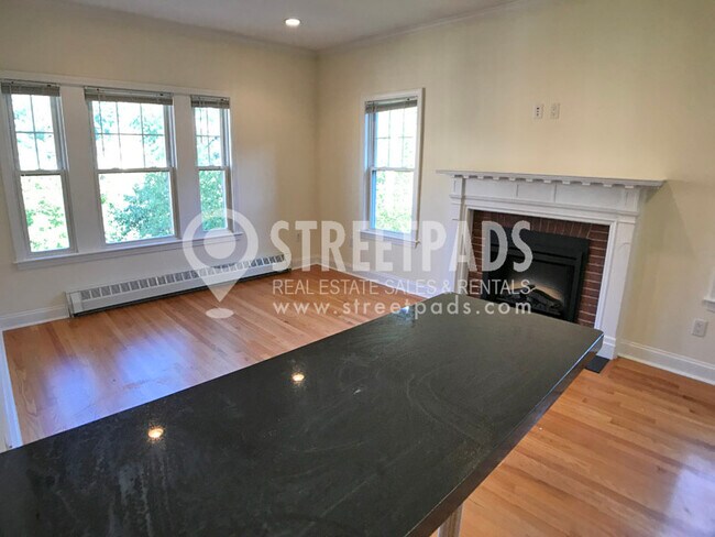 Photo - 65 Langdon St Unit 9