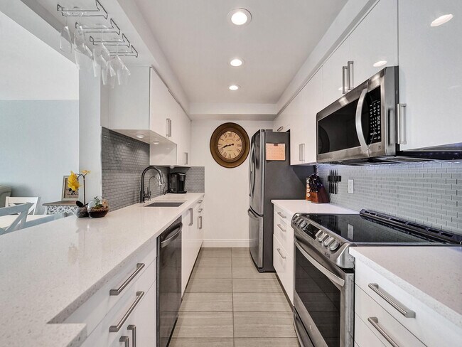 Photo - 1101 River Reach Dr Unit 205