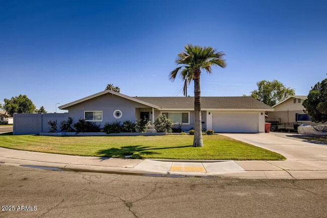 Photo - 8115 E Edgemont Ave