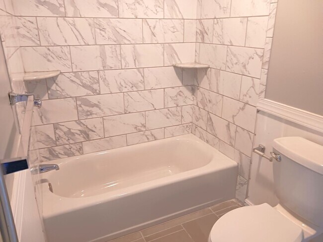 Photo - 262 -264 George Waterman Road Unit 262 George Waterman  5