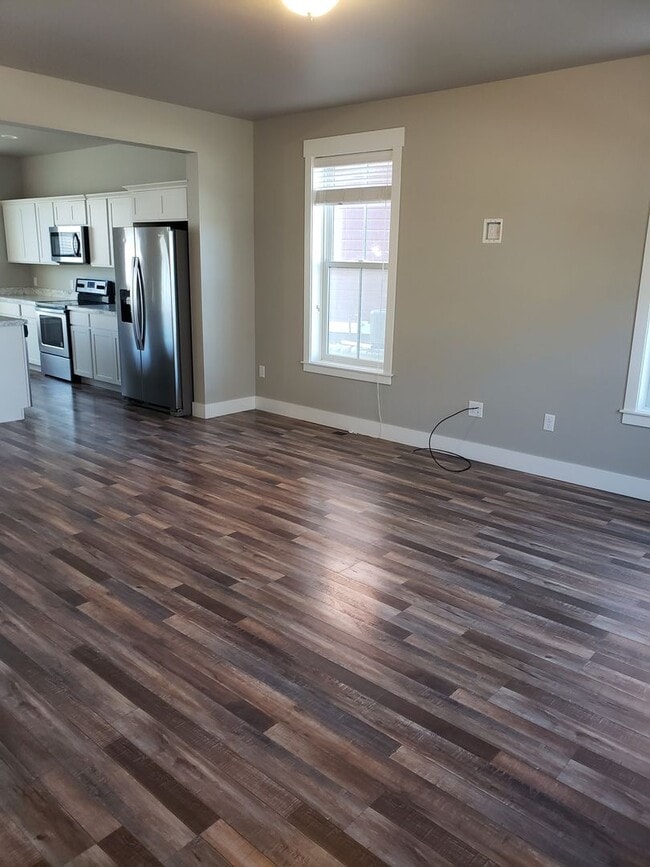 Photo - 3 bed 2 1/2 Townhome in Annafeld Subdivision