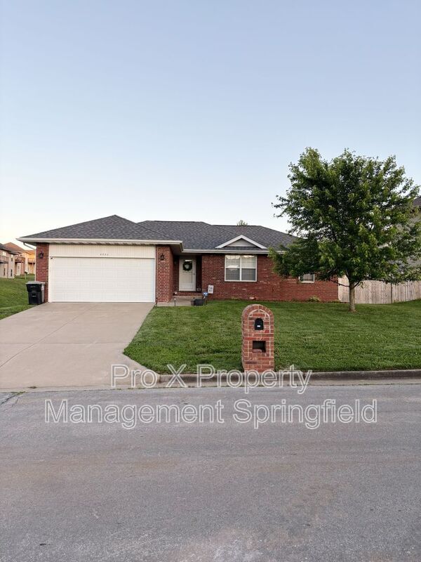 Photo - 4444 N Farm Rd 157 House