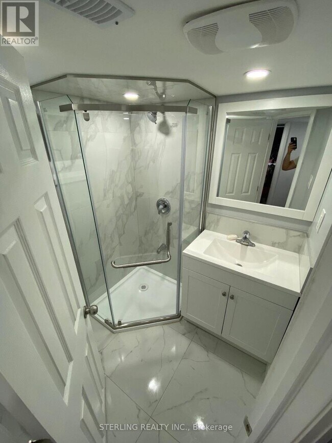 Photo - 79 Nassau St