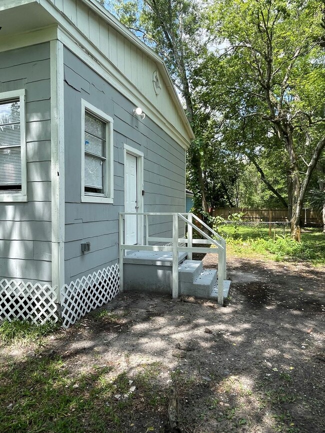 Photo - Fabulous 4 Bedroom 2 Bath!