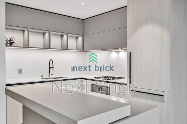 Building Photo - 889 Ave Sq NE Rental