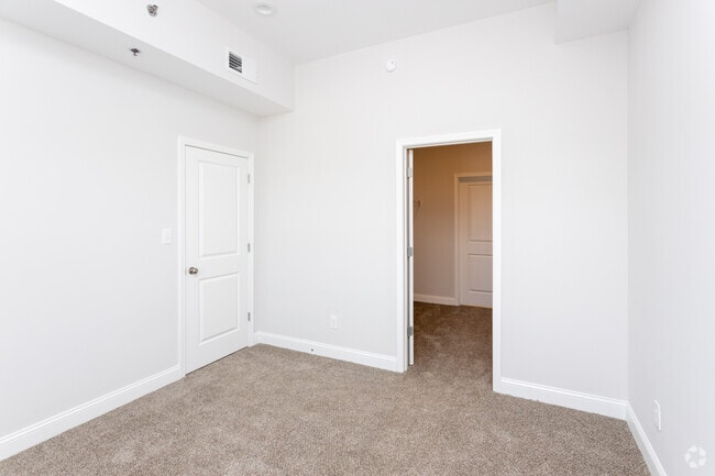 The W: 3BR, 3BA - 1,435 SF - Bedroom