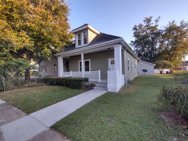 Front - 1667 Bellemeade Ave House