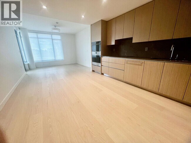 785 Harbour Wy Unité 4F