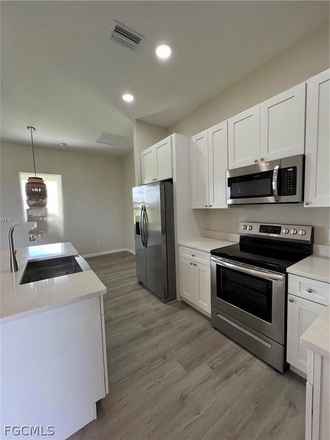 Photo - 1088 Saturn Ct