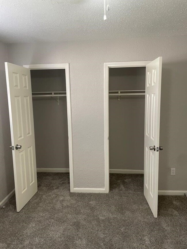 Building Photo - 4914 Fairgreen Ln Rental