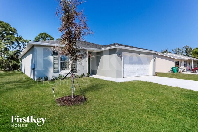 Photo - 957 SE Caravan Ave