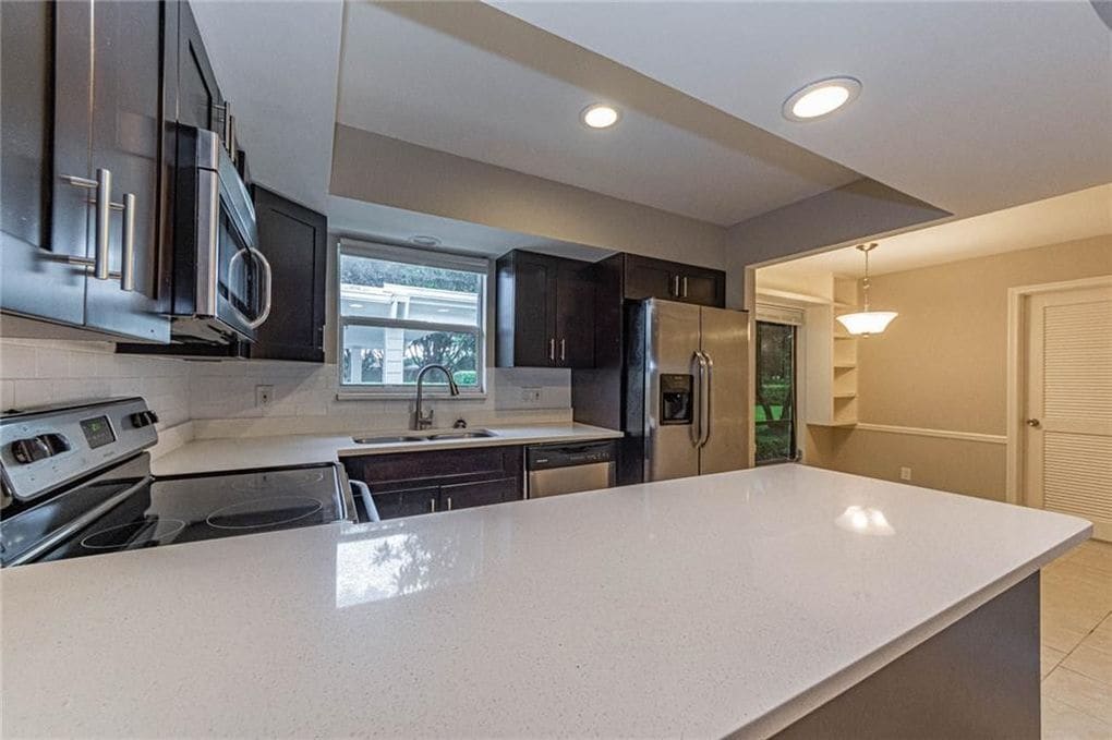 Photo - 13867 Eastpointe Way