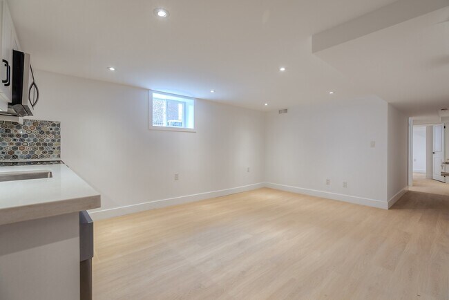 Photo - 429 Brock Ave Unit BSMT