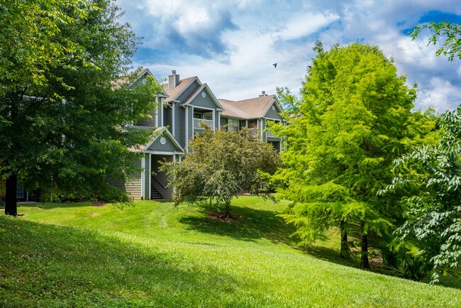 Heritage Lake Apartments