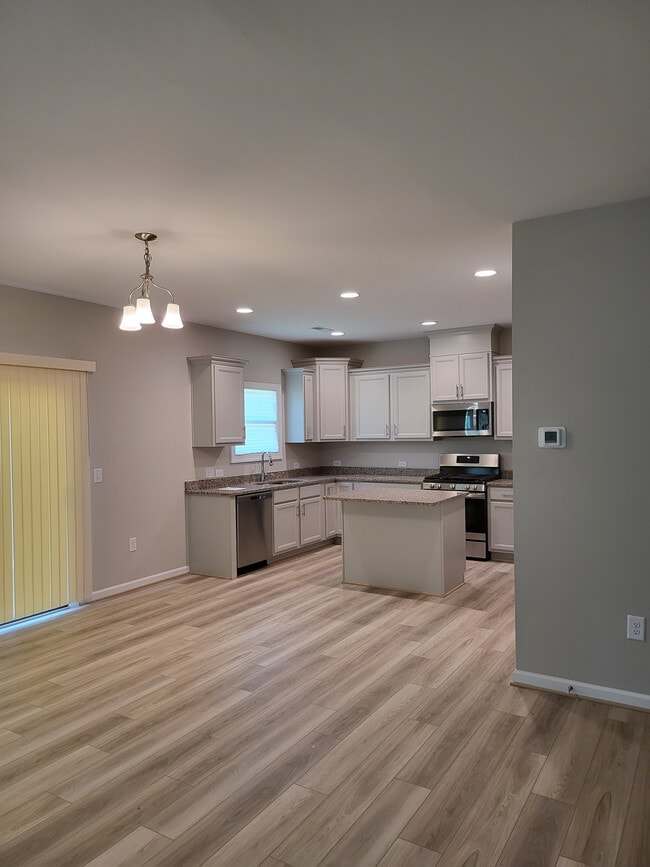 Room in House on Tawny View Ln