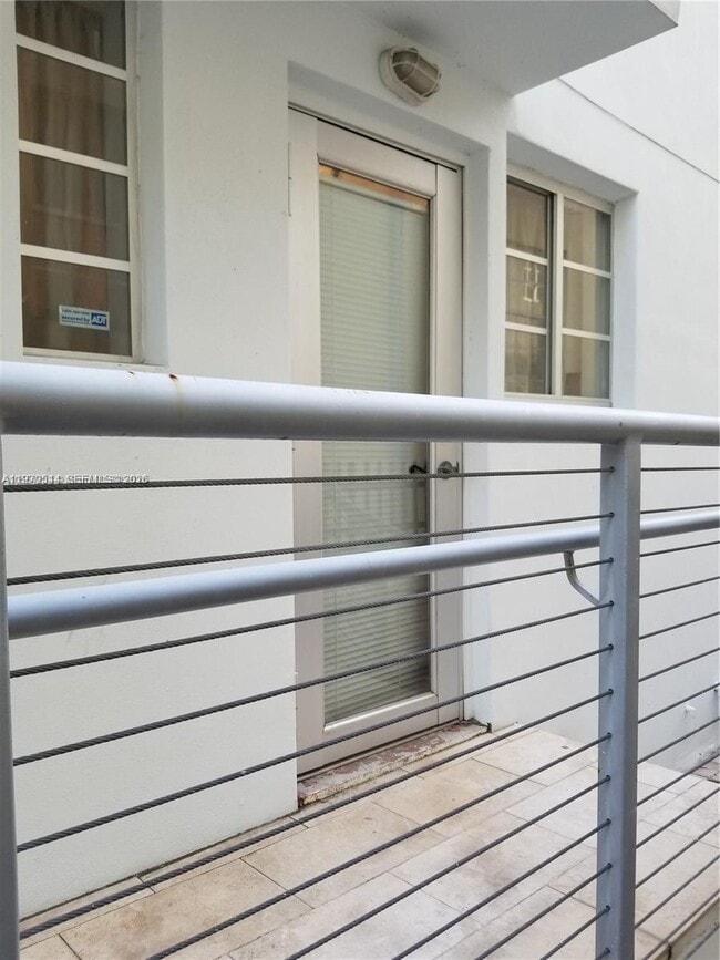 Building Photo - 1045 Meridian Ave Unit 5