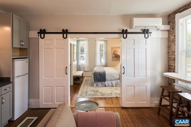 Photo - 829 Belmont Ave Unidad 1A