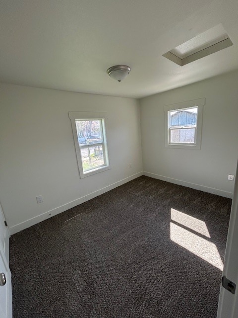 Photo - 301 E 4th St