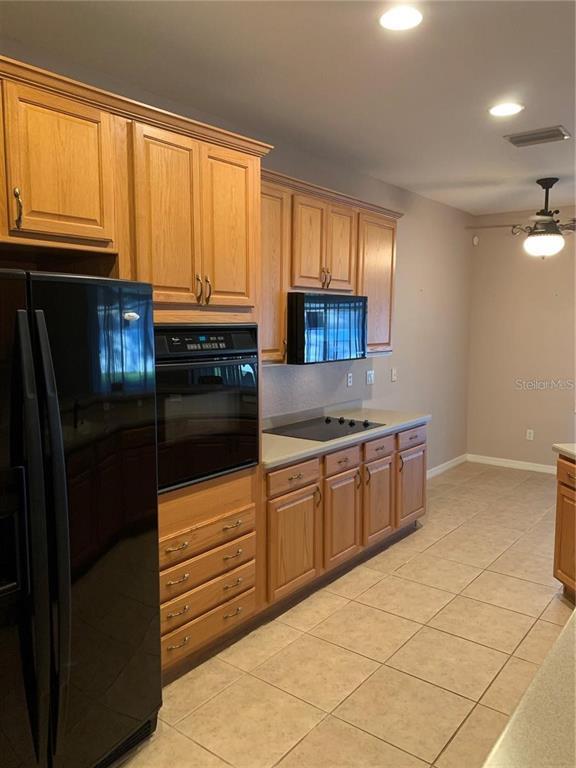 Photo - 10724 Banfield Dr