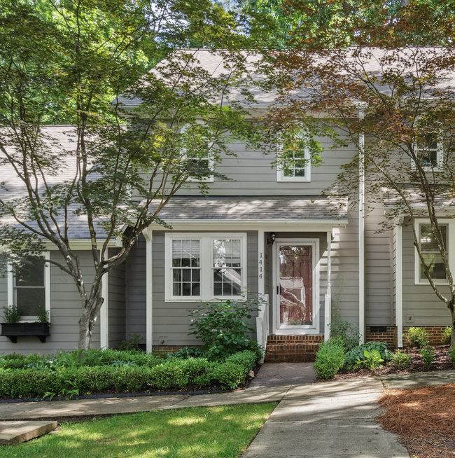 Stunning North Raleigh Townhome - Stunning North Raleigh Townhome