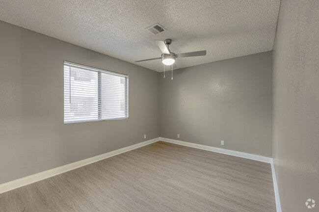 Catalina Island - Primary Bedroom