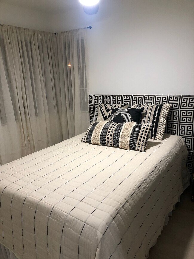 Photo - 859 S Songbird Cir Casa