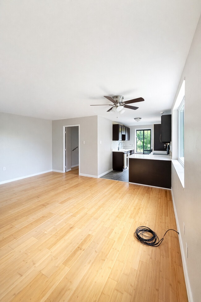 Photo - Fieldbrook Apartments