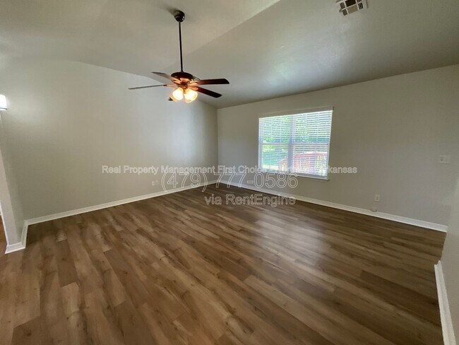 Photo - 1 Lathrop Ln