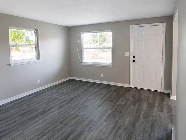 Photo - 417 Gano Ave