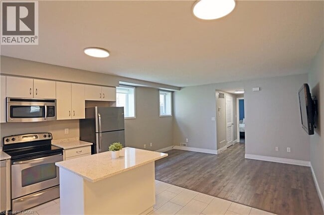 Photo - 240 Westmeadow Dr Unit 14A