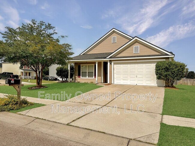 Photo - 261 Emerald Isle Dr