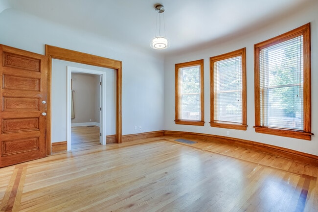 Photo - 2301 N Marion St