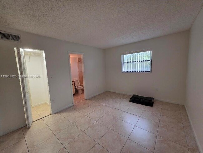 Photo - 8145 NW 7th St Unit 201