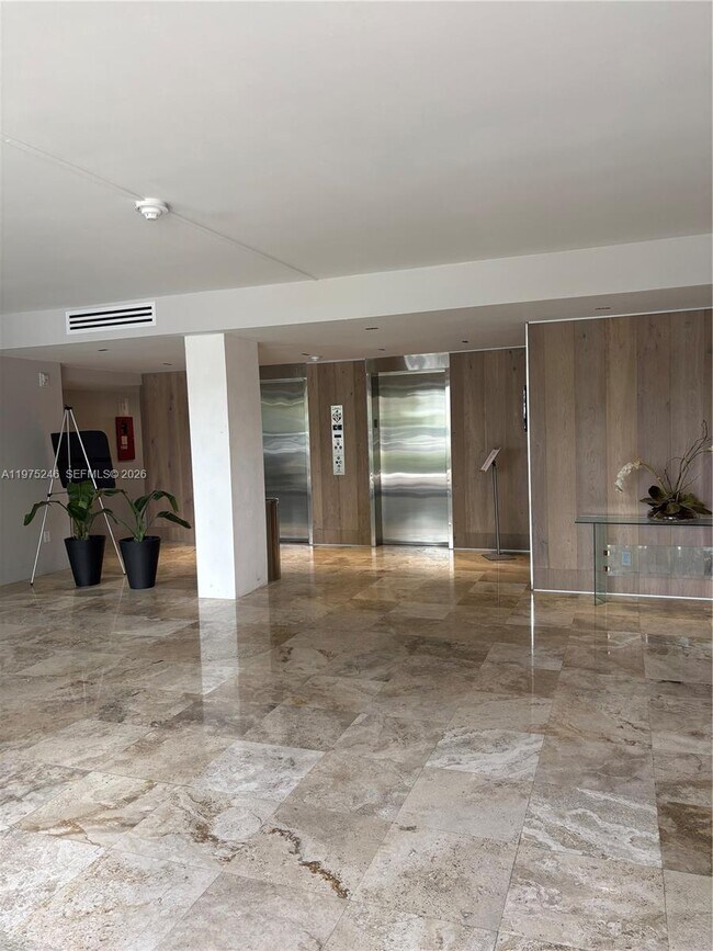 Photo - 16558 NE 26th Ave Unit 6I