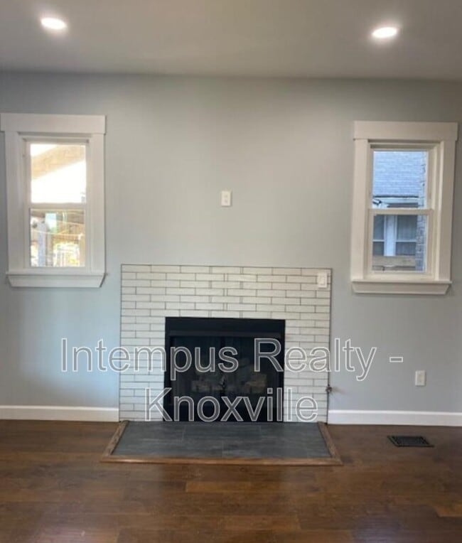 Photo - 2308 E 5th Ave