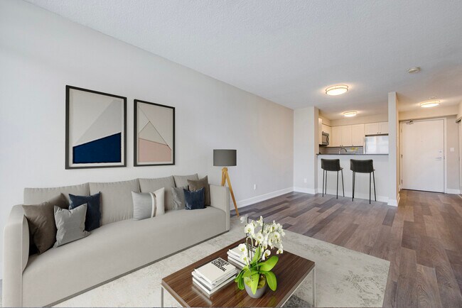 Photo - Uptown Towers I & II