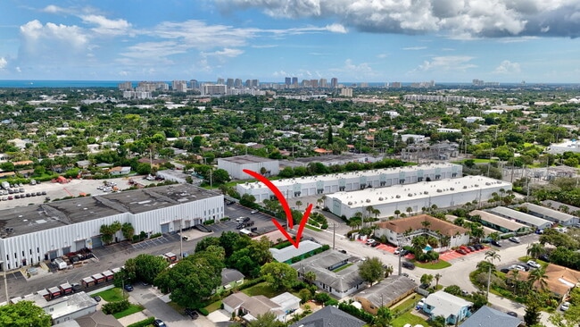 Building Photo - 1129 NE 15th St Rental