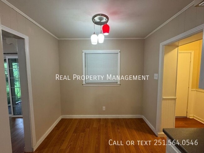 Photo - 4440 Nicholl Dr