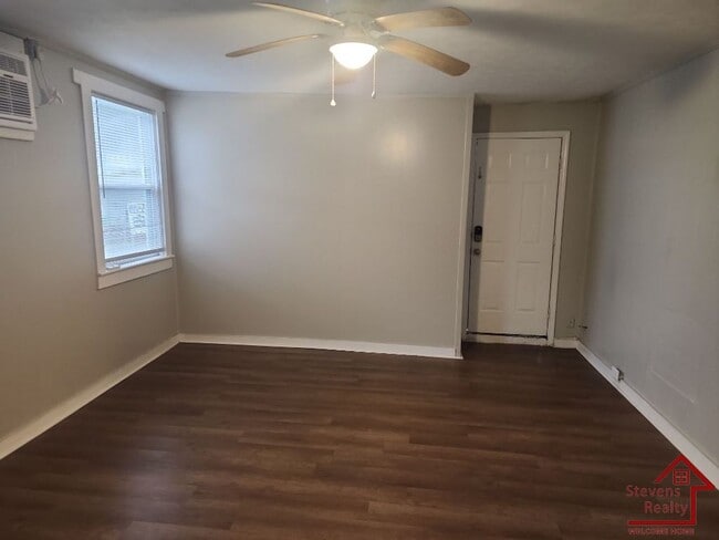 Photo - 1267 Phillips Dr