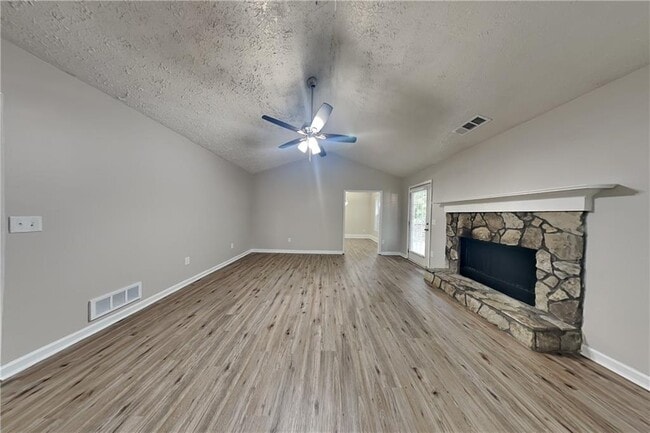 Photo - 3013 Rockview Dr