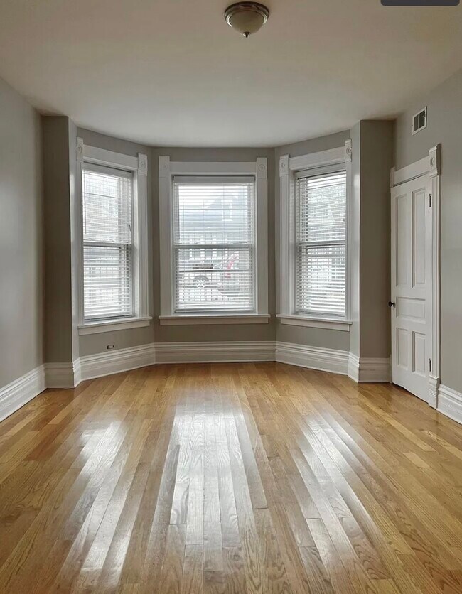 Photo - 3409 S Lowe Ave Unidad Garden