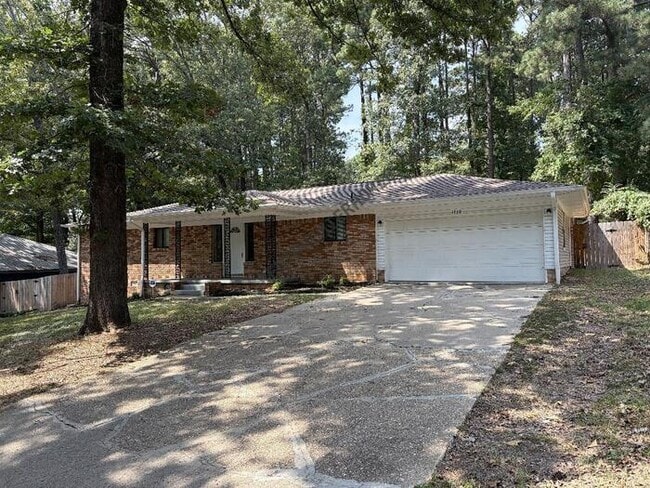 Photo - 1710 Cedarhurst Dr