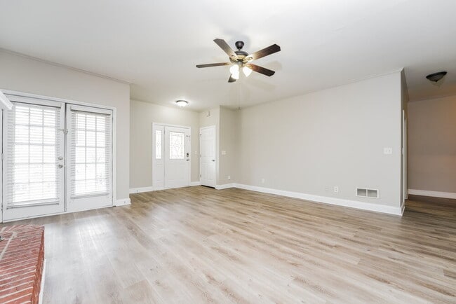 Photo - 55 Sylvia Cir