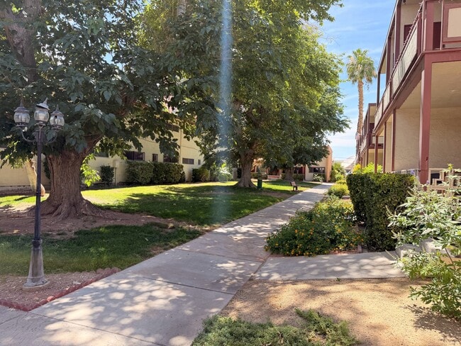 Photo - 350 E Desert Inn Rd Unit F-202